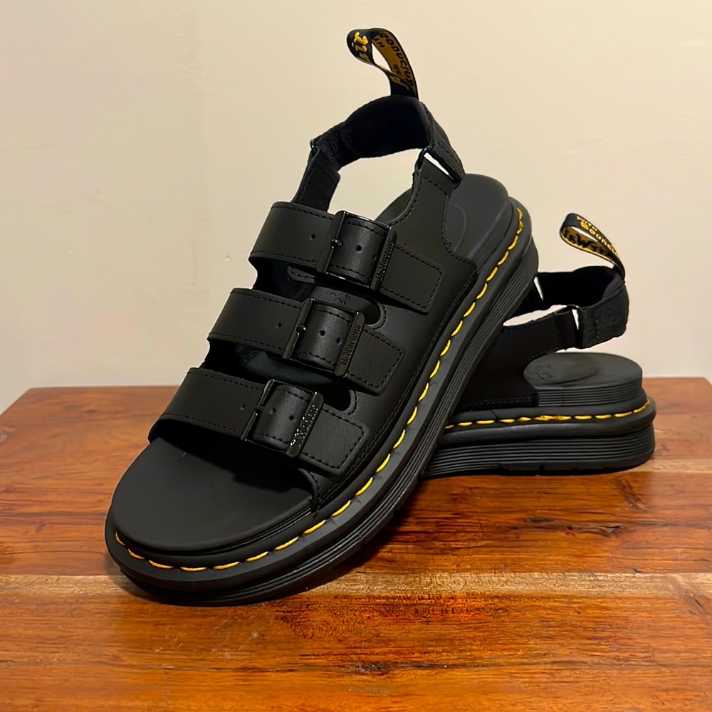 NEW WOMENS 8 Mens 7 Dr. Martens Solomon Slingback Sandal